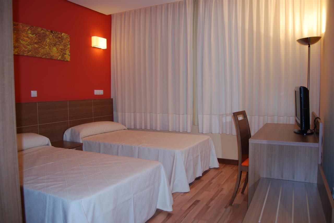 Hotel Area De Servicio Los Chopos Villaherreros 外观 照片