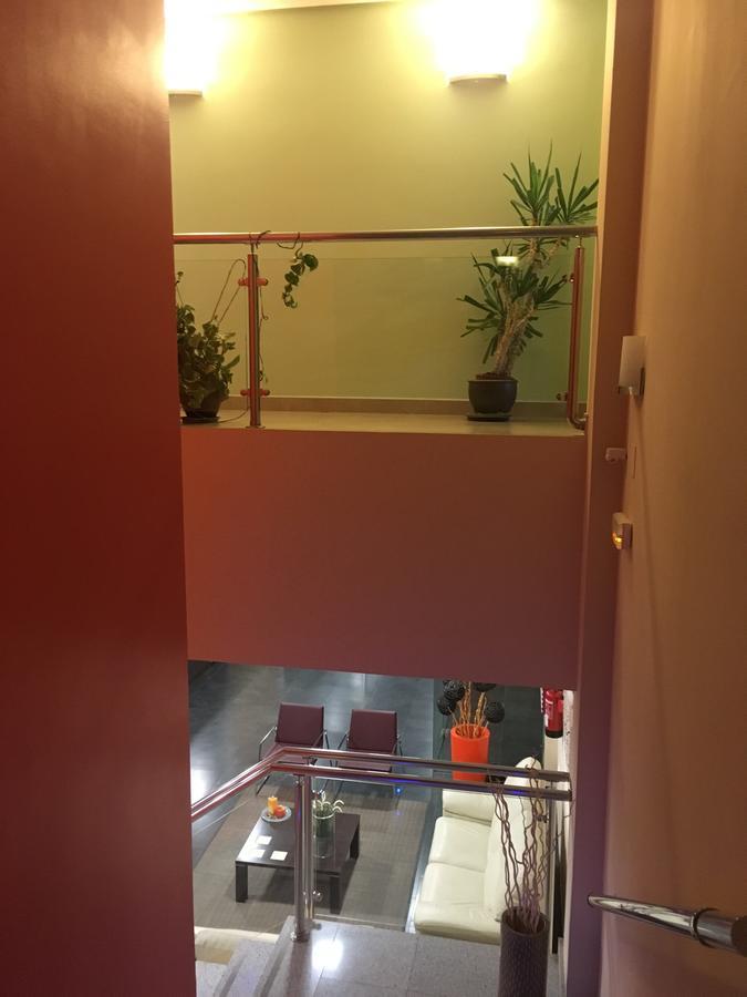 Hotel Area De Servicio Los Chopos Villaherreros 外观 照片
