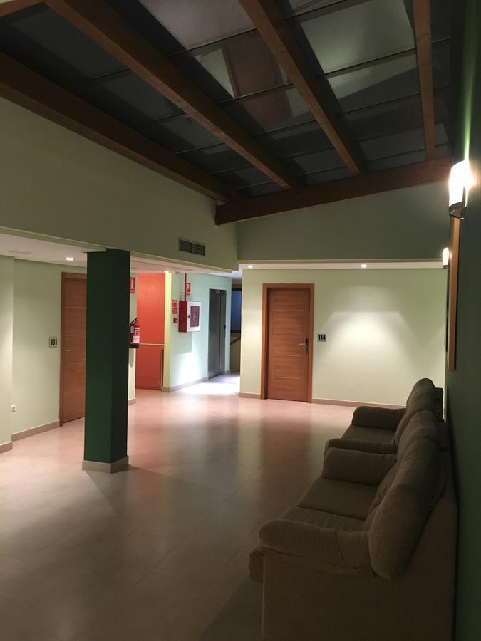 Hotel Area De Servicio Los Chopos Villaherreros 外观 照片