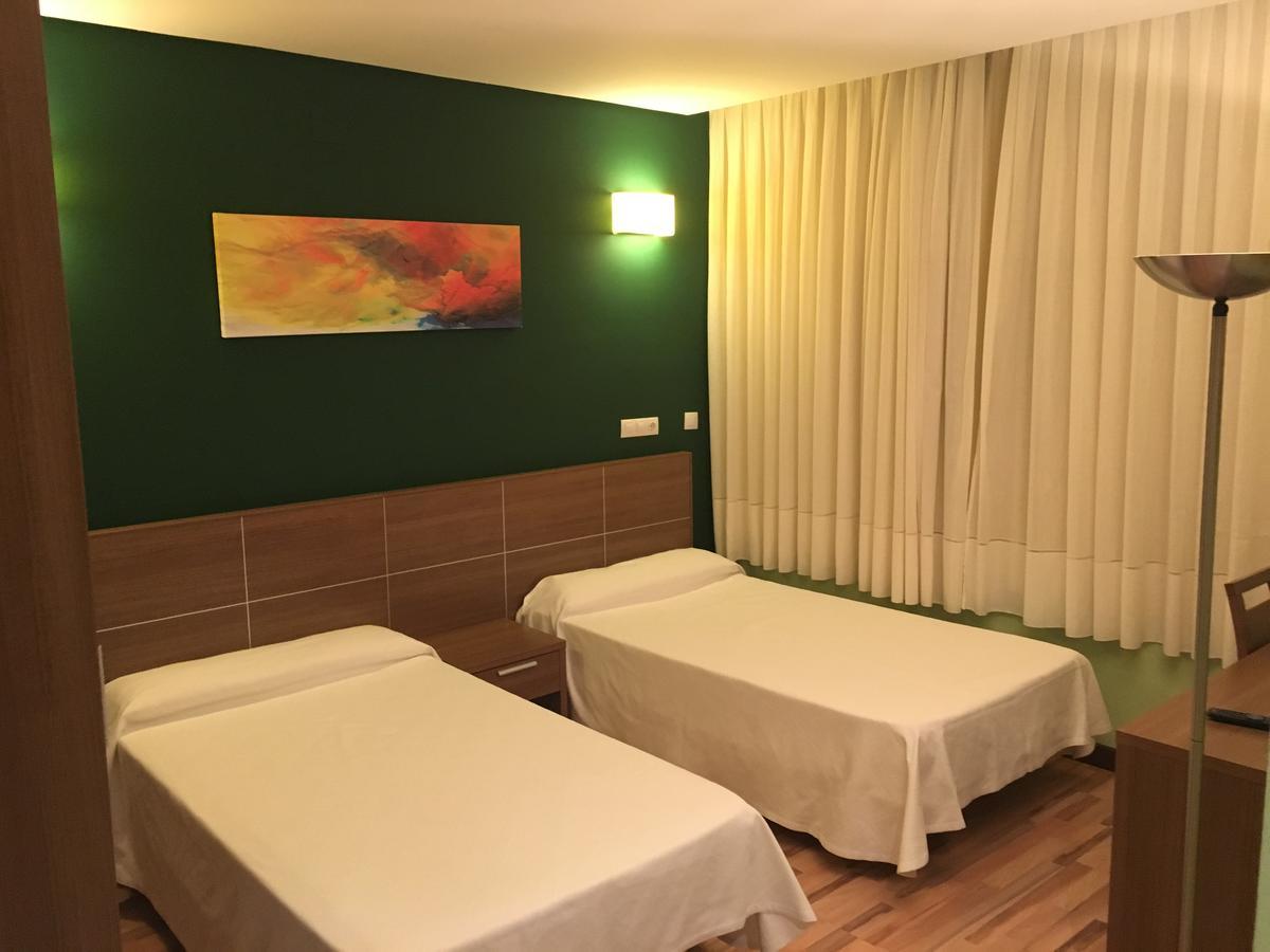 Hotel Area De Servicio Los Chopos Villaherreros 外观 照片