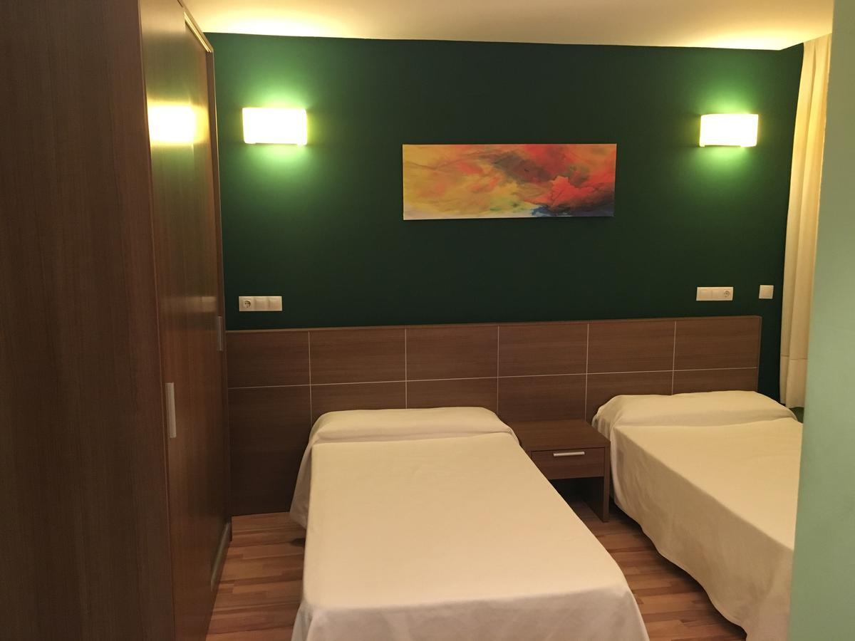 Hotel Area De Servicio Los Chopos Villaherreros 外观 照片